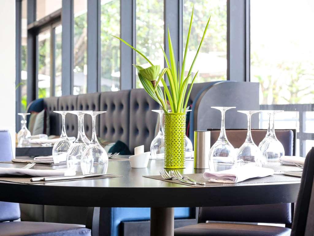 Novotel Abidjan Plateau מסעדה תמונה
