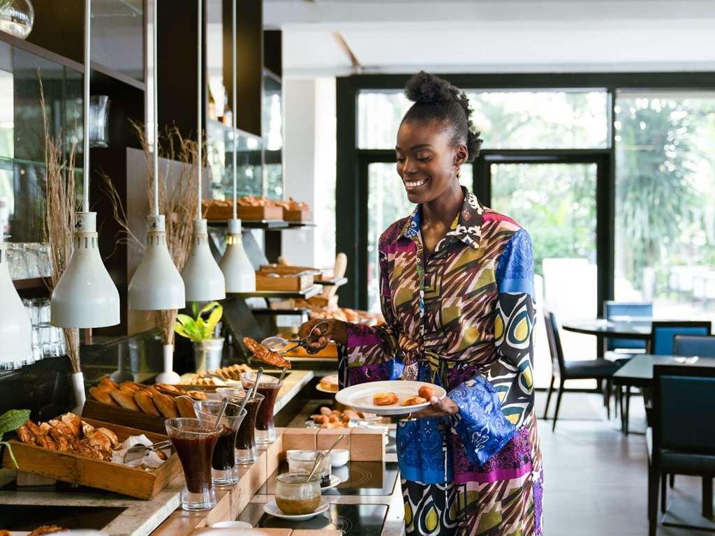 Novotel Abidjan Plateau מסעדה תמונה