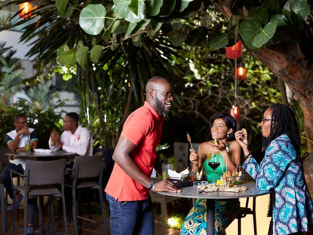 Novotel Abidjan Plateau מסעדה תמונה