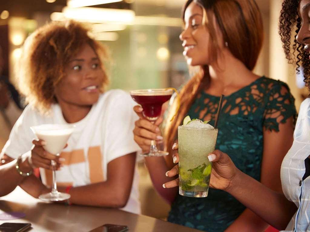 Novotel Abidjan Plateau מסעדה תמונה